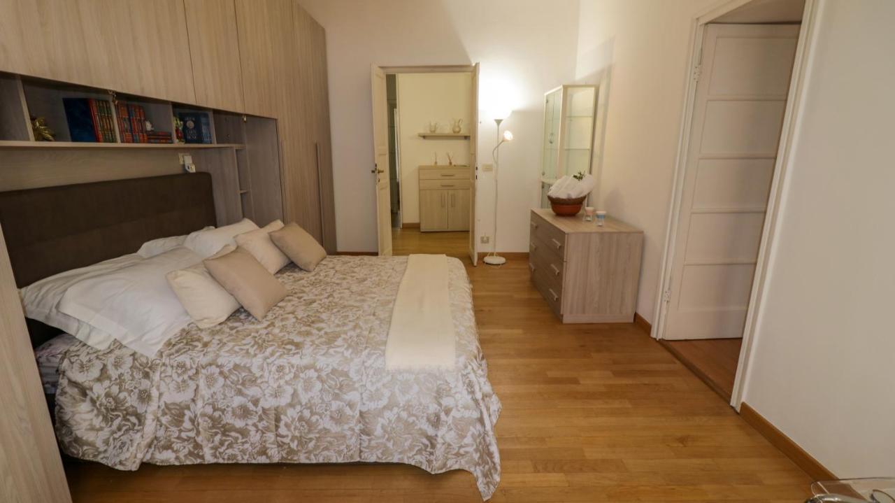 Sole, Terrazza, Centro Citta E Wi-Fi Veloce! Apartment Genoa Exterior photo