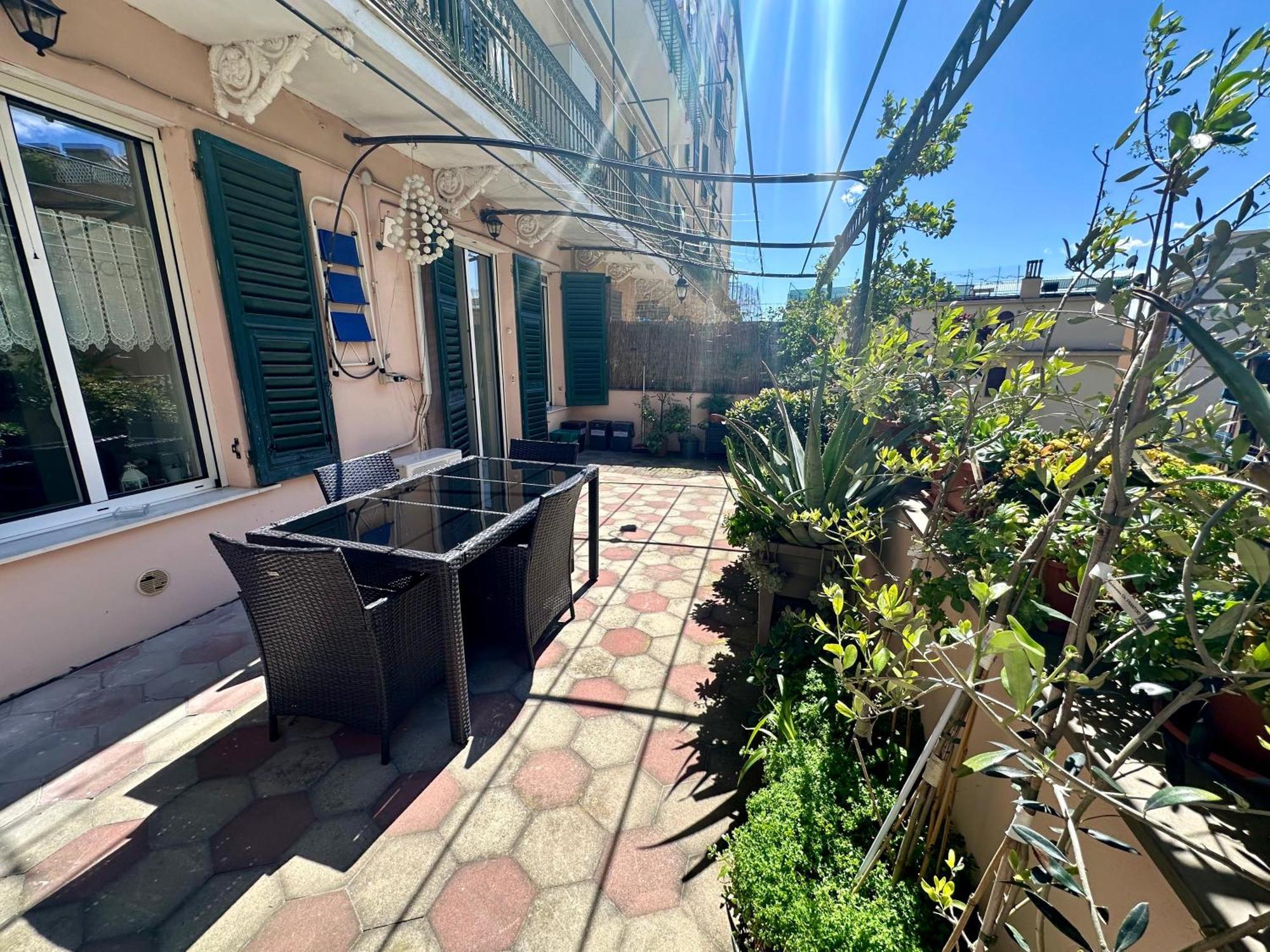 Sole, Terrazza, Centro Citta E Wi-Fi Veloce! Apartment Genoa Exterior photo