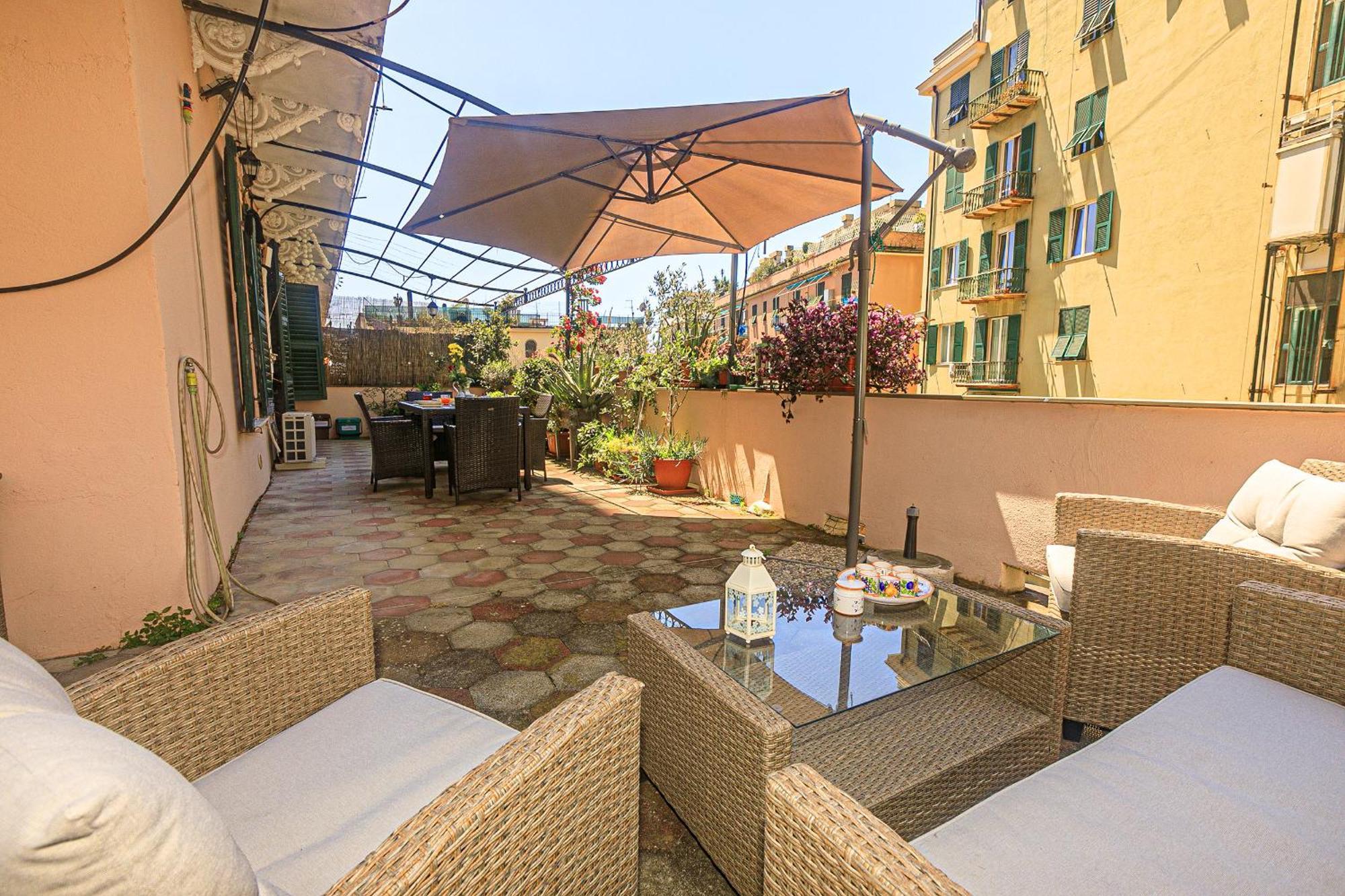 Sole, Terrazza, Centro Citta E Wi-Fi Veloce! Apartment Genoa Exterior photo